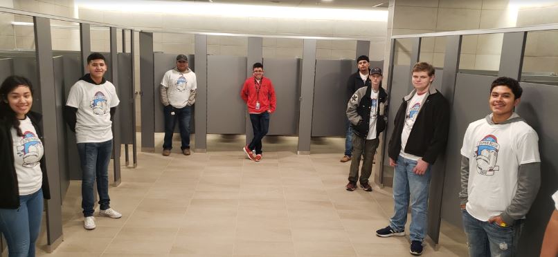 What happened when the Texas Rangers flushed 2,600 toilets at the same time?